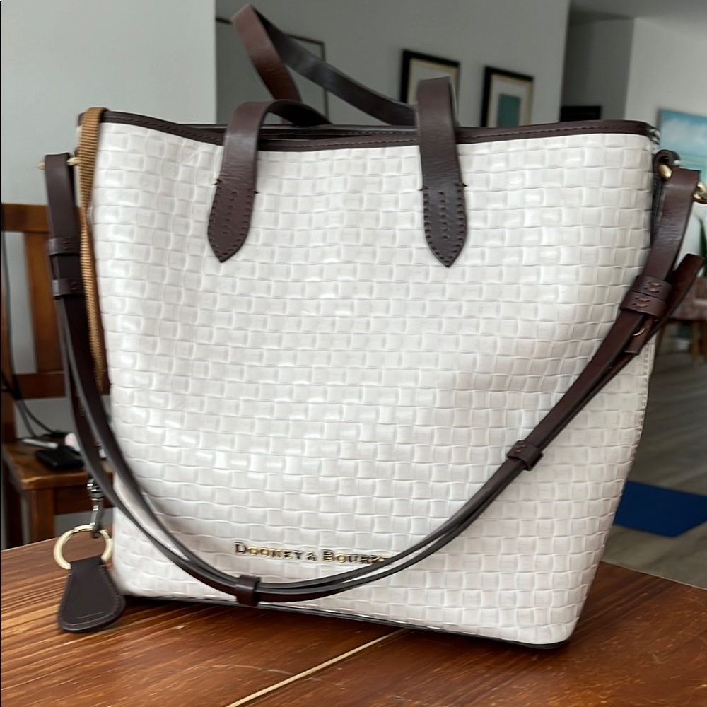 Dooney & Bourke White and Brown Geometric Tote